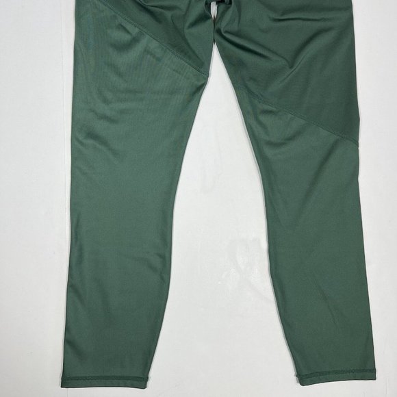 Fabletics Mid-Rise Ultracool Shine 7/8 Cropped Leggings Green Size M ? EUC - Picture 8 of 11